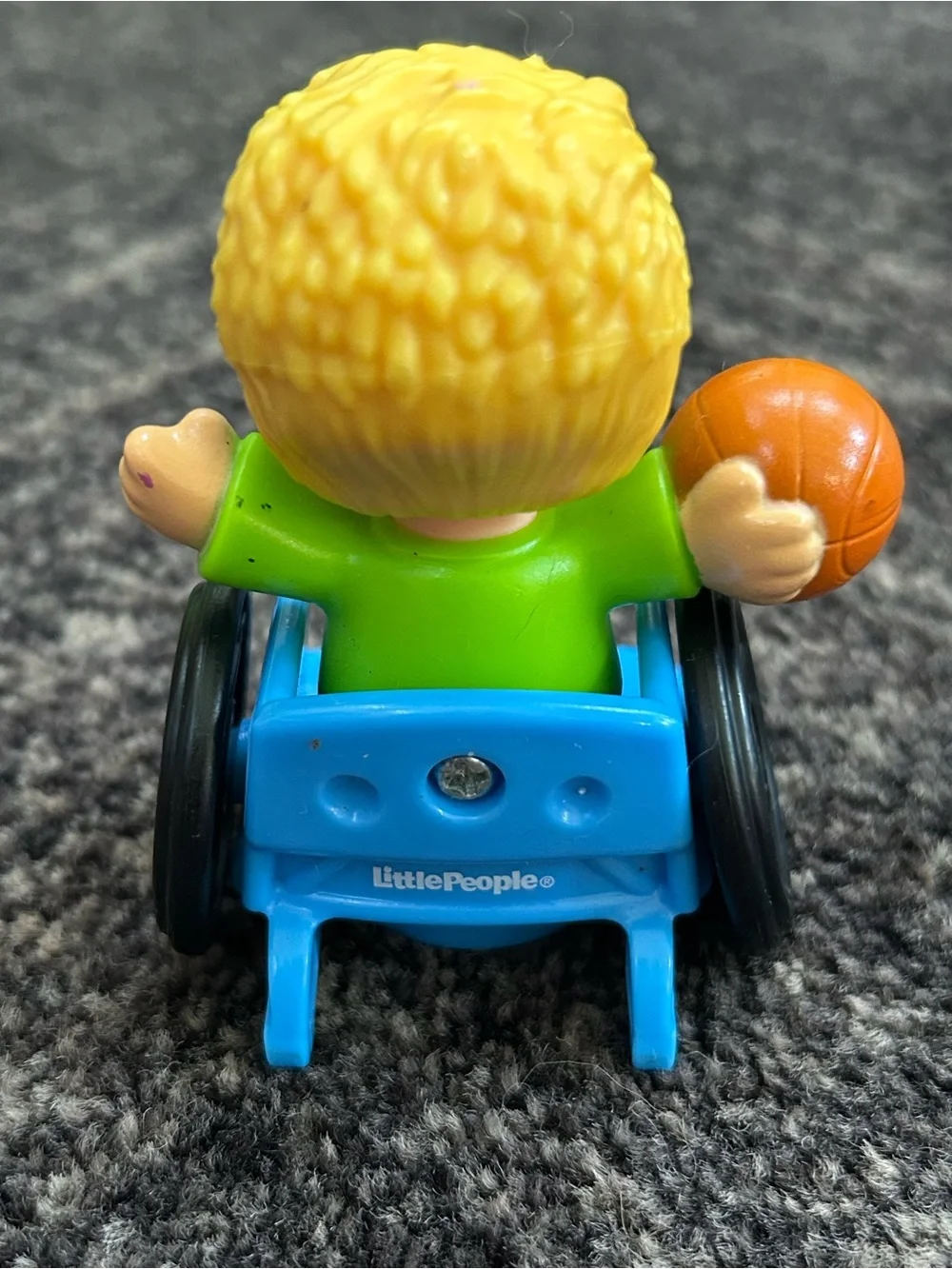 Fisher-Price Little People Boy in Wheelchair Basketball Figure Green #7